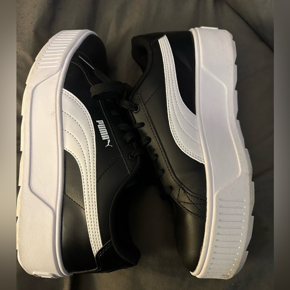 Puma Womens Sneakers Size 10 - Picture 3 of 4